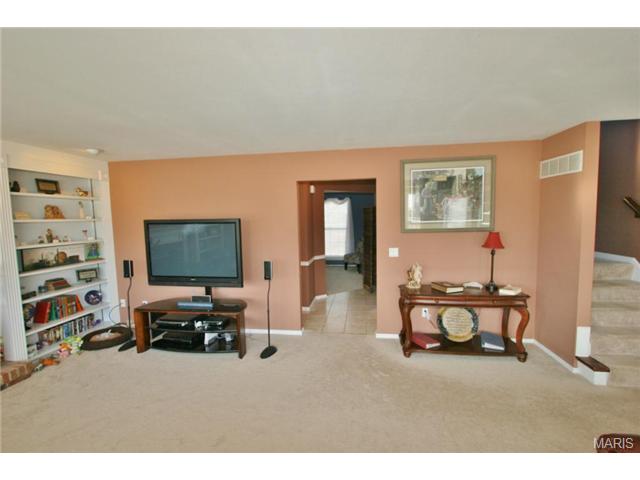 5724 Westchester Meadow Dr, Weldon Spring, MO 63304 photo 12