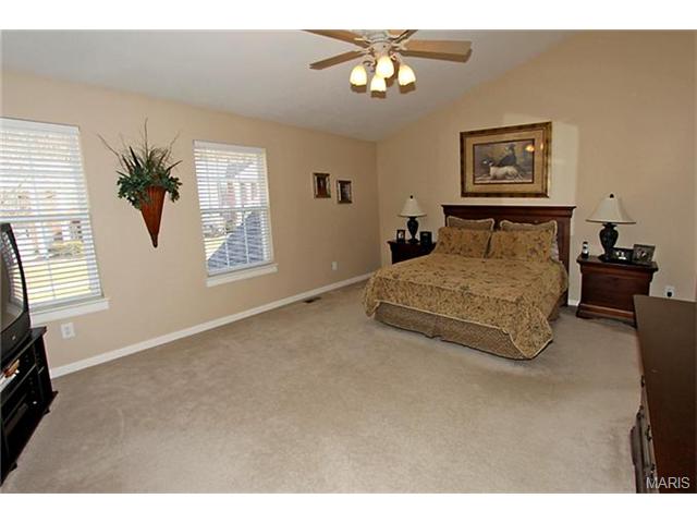 621 Legends View Dr, Eureka, MO 63025 photo 15