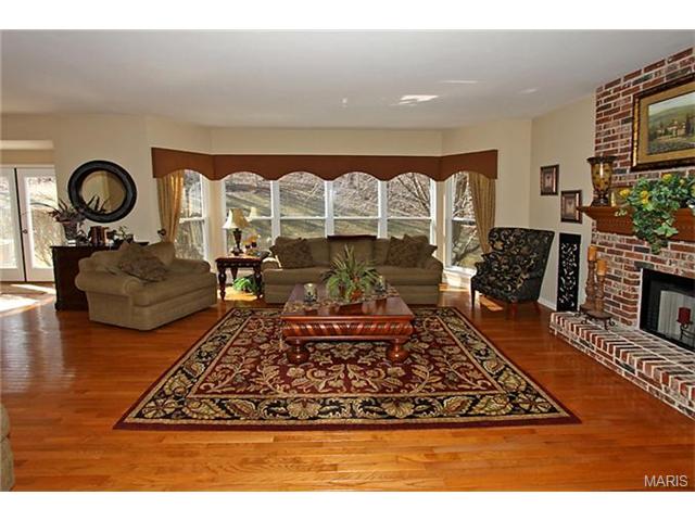 621 Legends View Dr, Eureka, MO 63025 photo 8