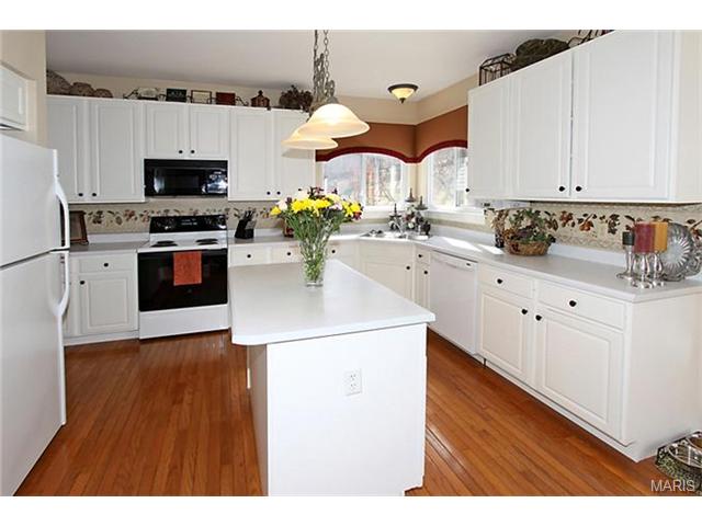 621 Legends View Dr, Eureka, MO 63025 photo 11