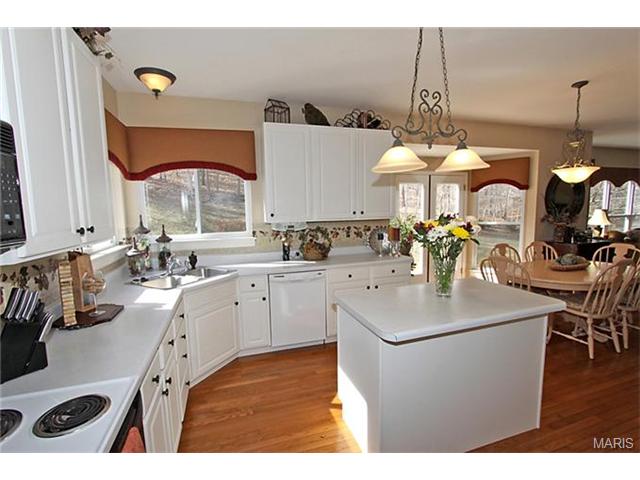 621 Legends View Dr, Eureka, MO 63025 photo 12