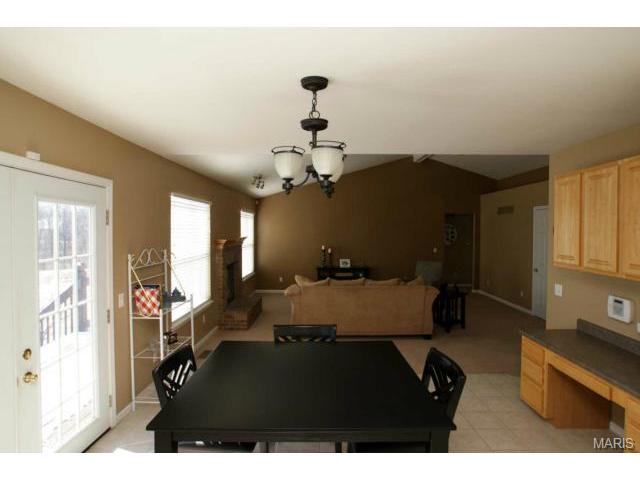 120 Chantry Dr, O'fallon, MO 63366 photo 5