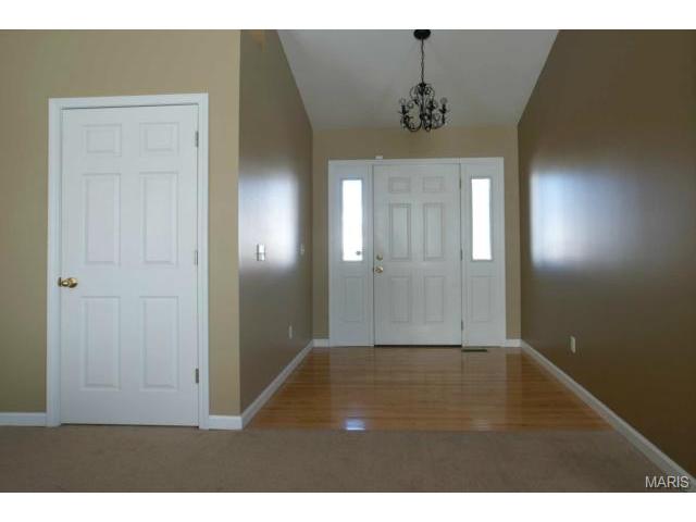 120 Chantry Dr, O'fallon, MO 63366 photo 2