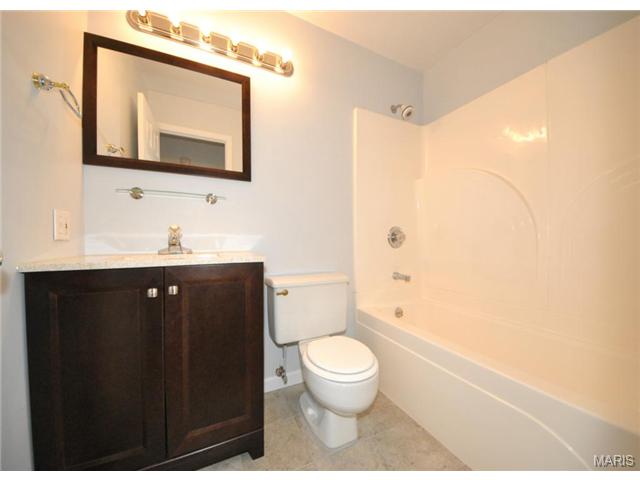 1211 Big Bend Rd, Ballwin, MO 63021 photo 17