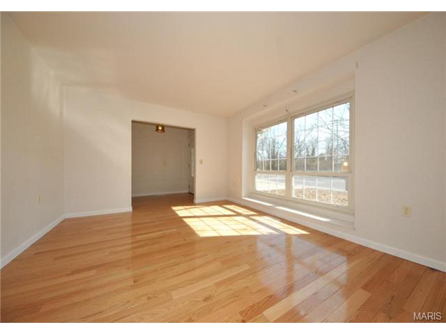 1211 Big Bend Rd, Ballwin, MO 63021 photo 4