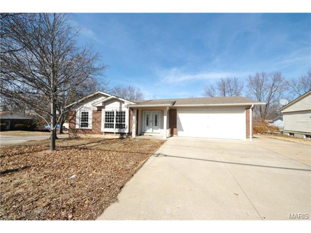 1211 Big Bend Rd, Ballwin, MO 63021 photo 1