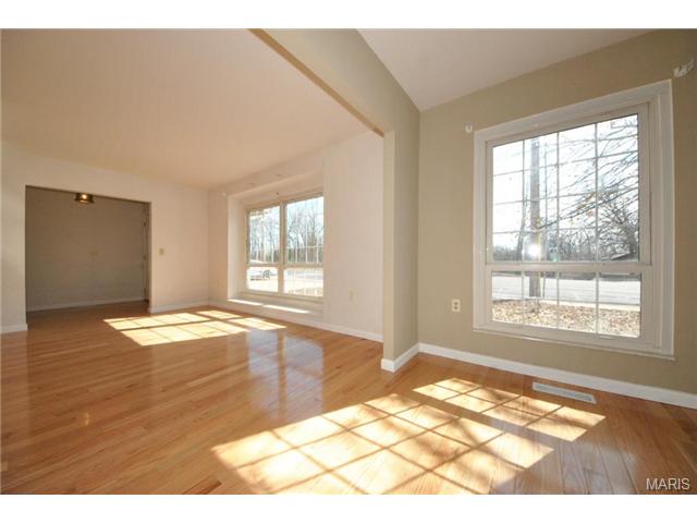 1211 Big Bend Rd, Ballwin, MO 63021 photo 6