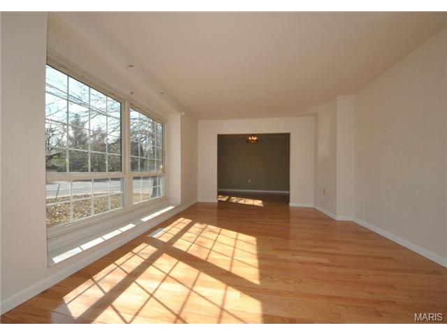 1211 Big Bend Rd, Ballwin, MO 63021 photo 3