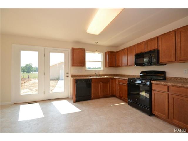 9945 Linn, Lemay, MO 63125 photo 4