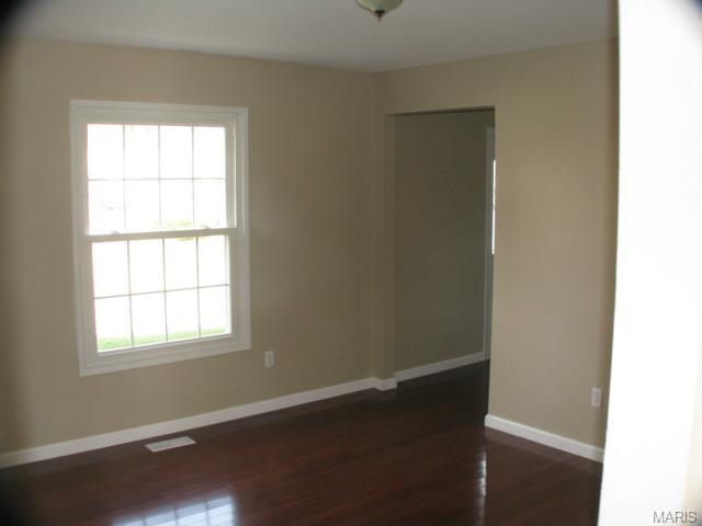 111 S Edward Ct, Eureka, MO 63025 photo 15