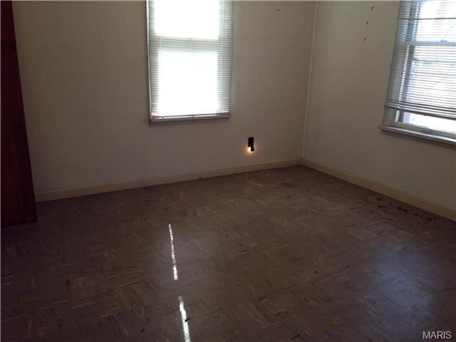 10329 Toelle, Saint Louis, MO 63137 photo 19
