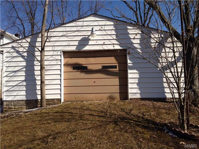 10329 Toelle, Saint Louis, MO 63137 photo 27