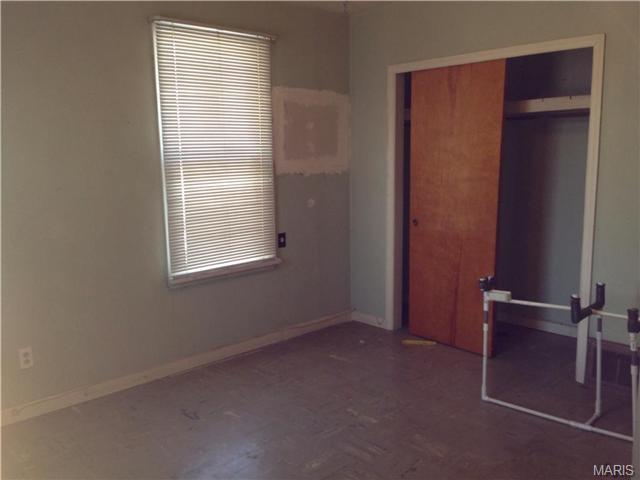10329 Toelle, Saint Louis, MO 63137 photo 17