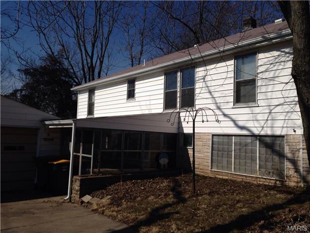 10329 Toelle, Saint Louis, MO 63137 photo 3
