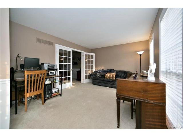 263 Arbor Crest Dr, Ballwin, MO 63021 photo 5