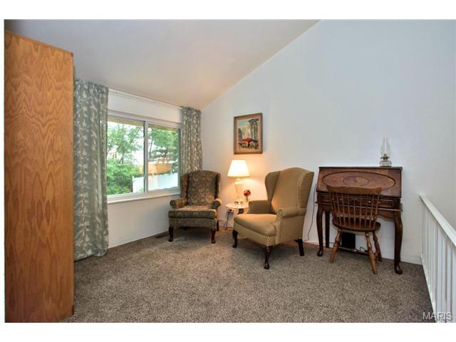 417 Applestone, Ballwin, MO 63021 photo 9