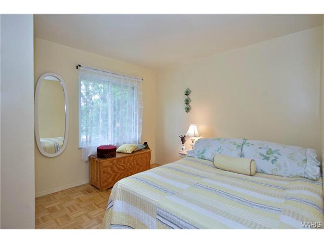 417 Applestone, Ballwin, MO 63021 photo 11