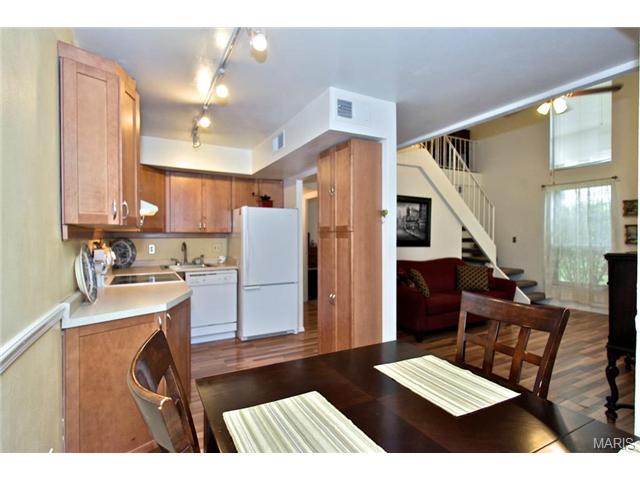 417 Applestone, Ballwin, MO 63021 photo 5