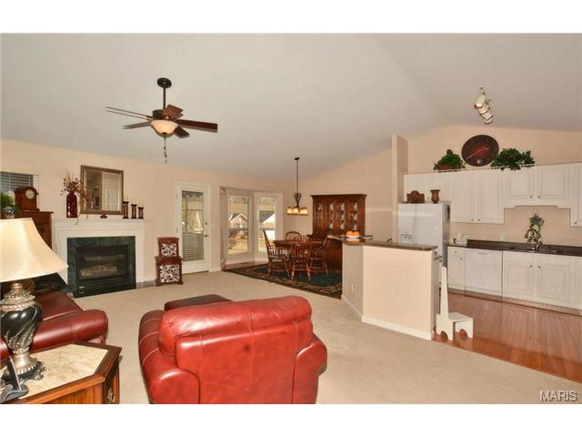 504 Villa Piazza Ct, O'fallon, MO 63366 photo 4