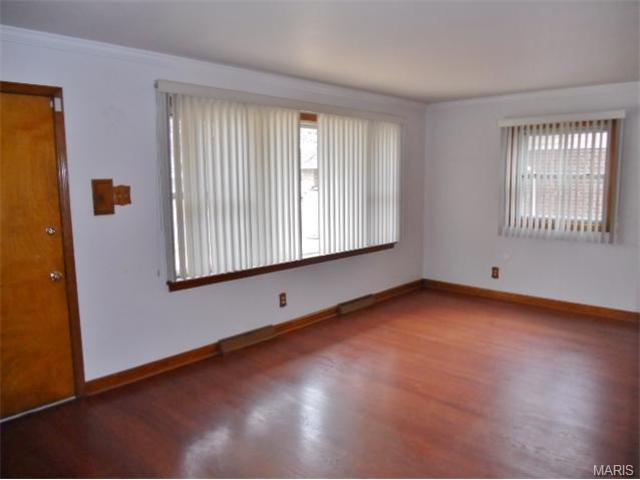 317 Ward Dr, Ferguson, MO 63135 photo 7