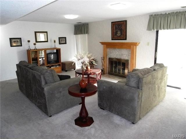 5422 Trailbend Dr, Black Jack, MO 63033 photo 5