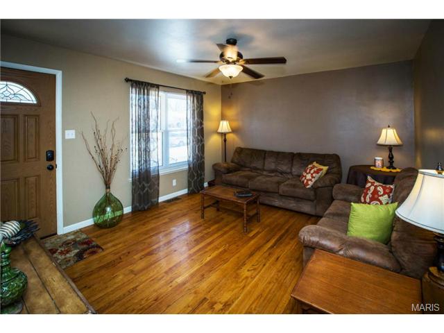 619 Butler Dr, Eureka, MO 63025 photo 2