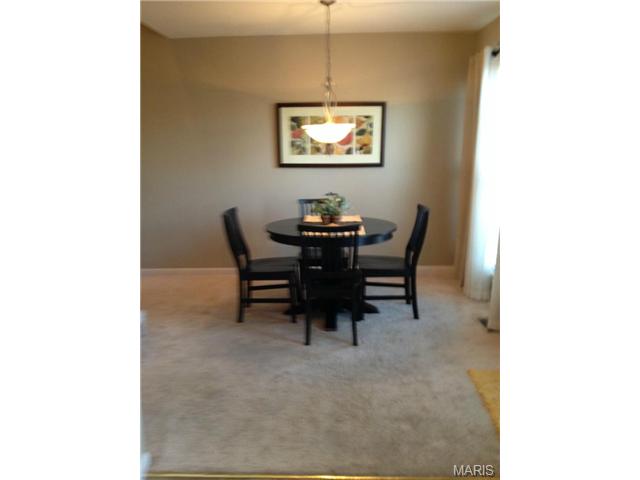611 Hawk Run Dr, O'fallon, MO 63368 photo 11