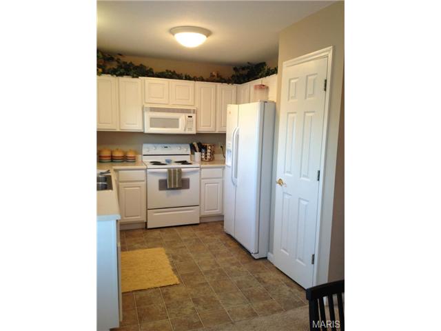 611 Hawk Run Dr, O'fallon, MO 63368 photo 10
