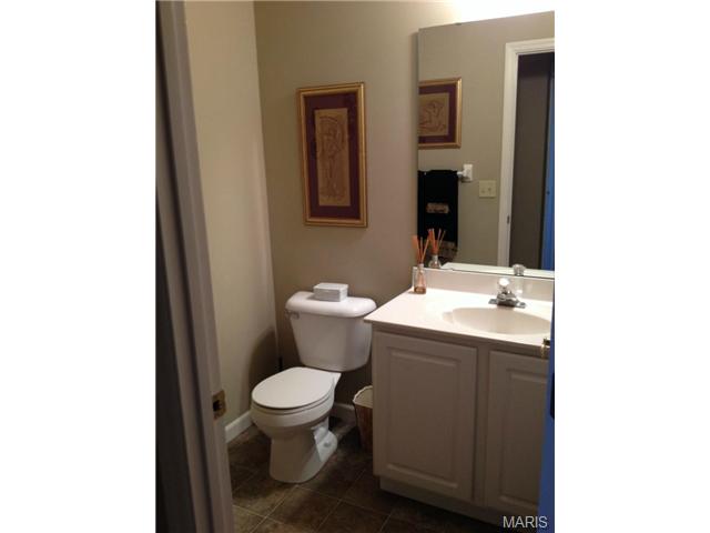 611 Hawk Run Dr, O'fallon, MO 63368 photo 14