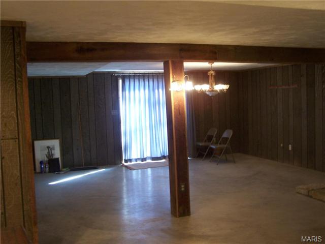 5568 Main, Augusta, MO 63332 photo 24