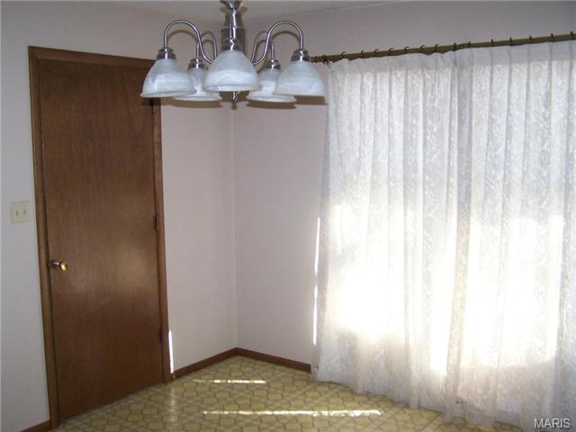 5568 Main, Augusta, MO 63332 photo 12