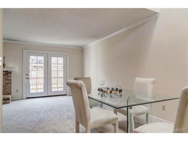 632 Walnut Rdg, Ballwin, MO 63021 photo 5