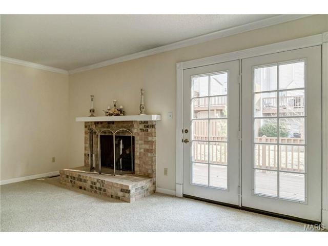 632 Walnut Rdg, Ballwin, MO 63021 photo 8
