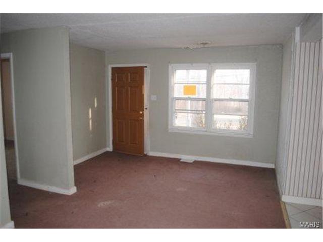 7 Doris Ave, O'fallon, MO 63368 photo 2