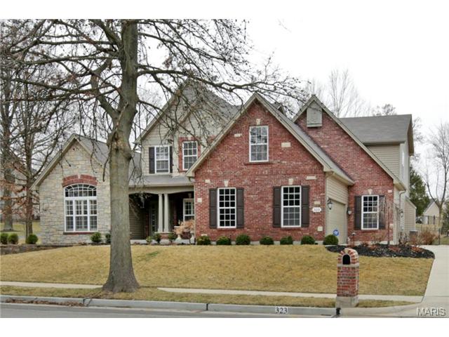 323 Ries Bend Rd, Ballwin, MO 63021 photo 1