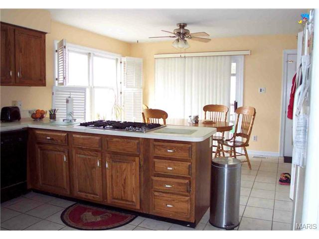 854 Ivy Trce, Ballwin, MO 63021 photo 6