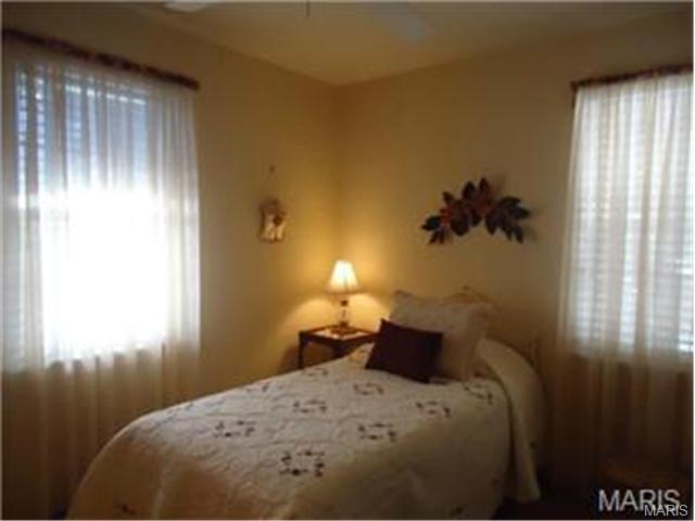 211 Robert Ave, Ferguson, MO 63135 photo 11
