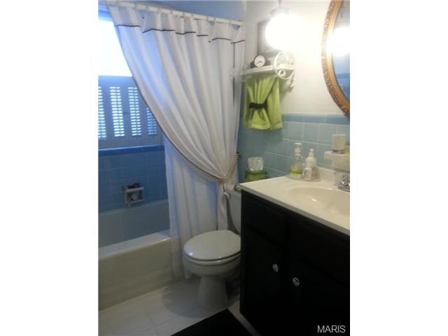 211 Robert Ave, Ferguson, MO 63135 photo 16