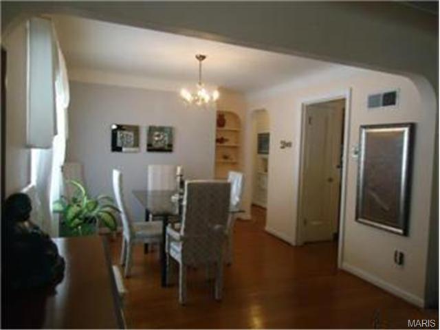 211 Robert Ave, Ferguson, MO 63135 photo 8