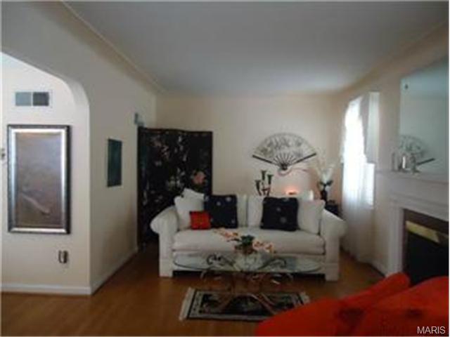 211 Robert Ave, Ferguson, MO 63135 photo 6