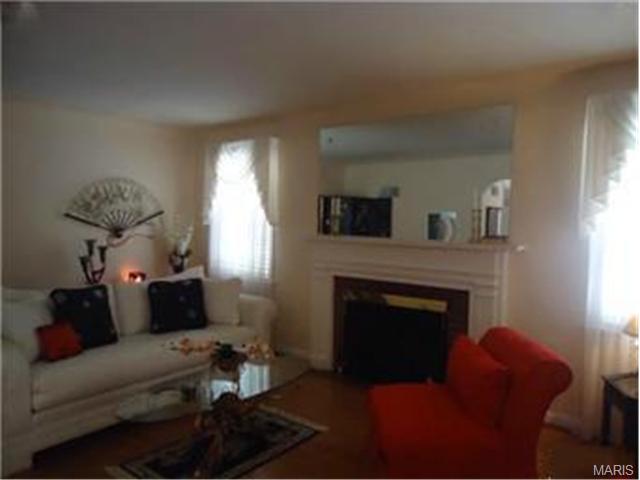 211 Robert Ave, Ferguson, MO 63135 photo 7