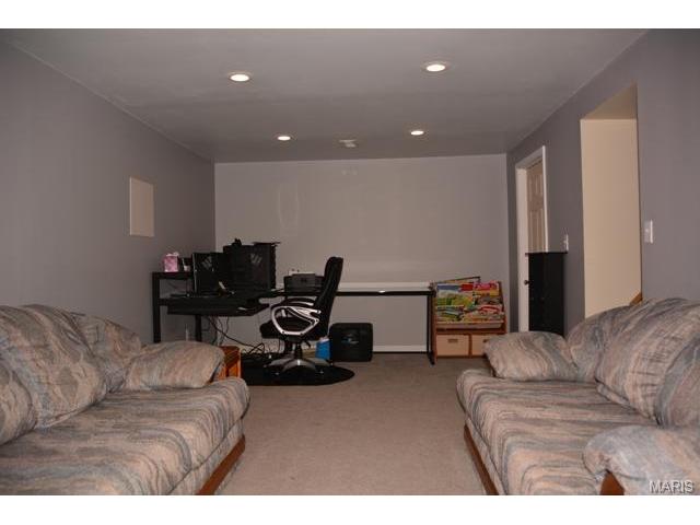 7 S Lang Dr, O'fallon, MO 63366 photo 12