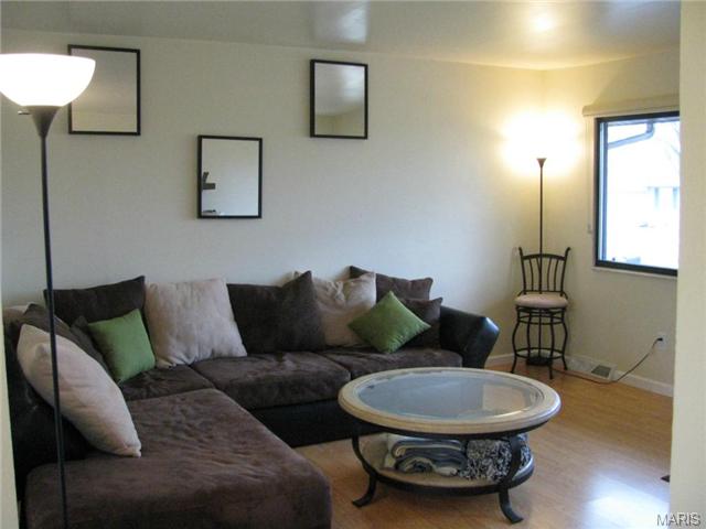7 S Lang Dr, O'fallon, MO 63366 photo 5