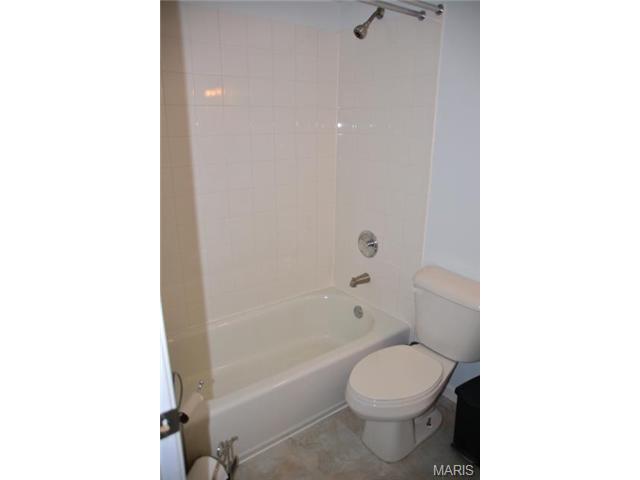 7 S Lang Dr, O'fallon, MO 63366 photo 17