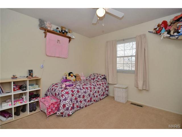 11 Calder, Ballwin, MO 63021 photo 17