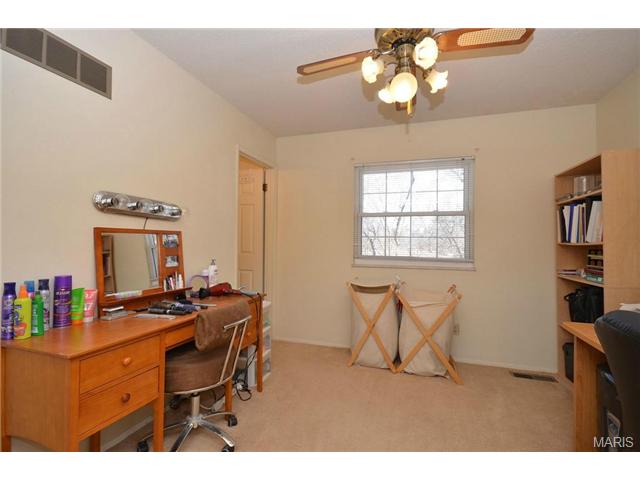 11 Calder, Ballwin, MO 63021 photo 20