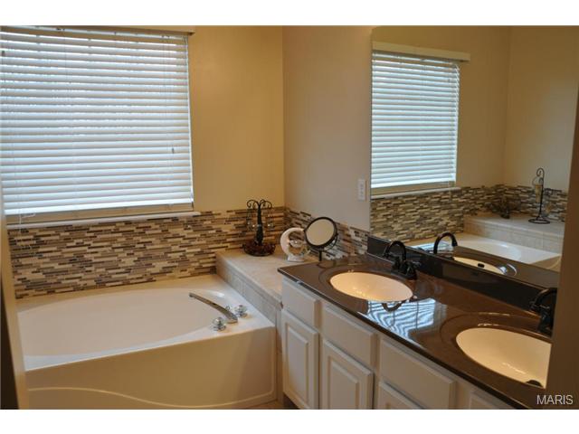 2 Moonstone, O'fallon, MO 63366 photo 16