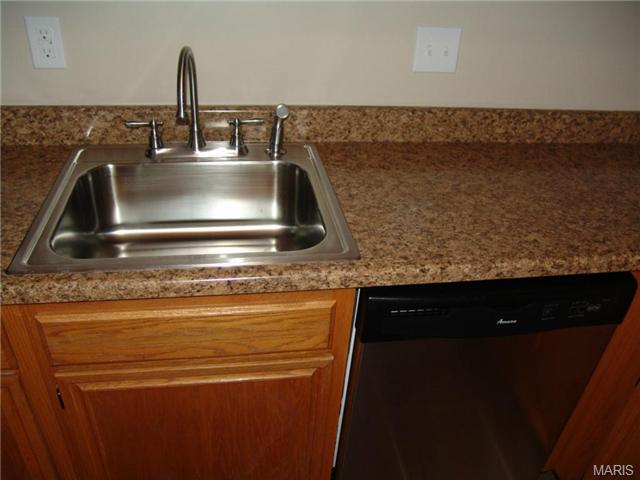 733 Ridgeside #I, Ballwin, MO 63021 photo 3