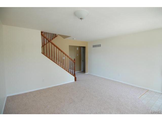1911 Briarfield, Lake Saint Louis, MO 63367 photo 3