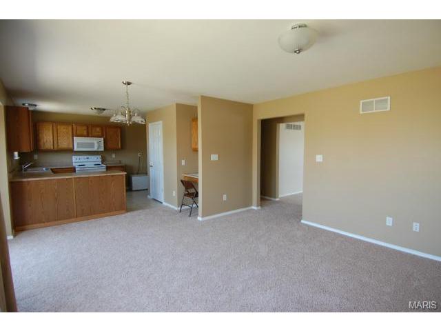 1911 Briarfield, Lake Saint Louis, MO 63367 photo 6